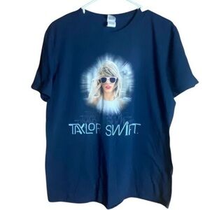 Taylor Swift 1989 World Tour Tee Blue Graphic Concert T-Shirt Women M